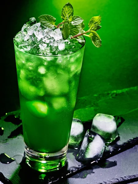 Green cocktail  on dark background — Stock Photo, Image