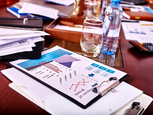 Zakelijke stilleven op tafel. — Stockfoto