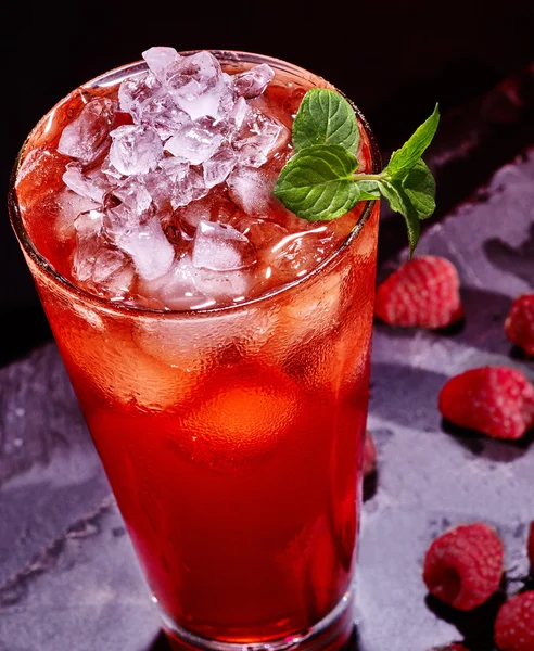 Red cocktail on dark background. — Stock Photo, Image