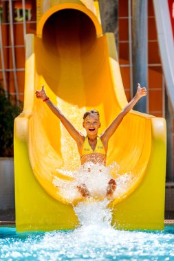 su kaydırağı aquapark, çocuk.