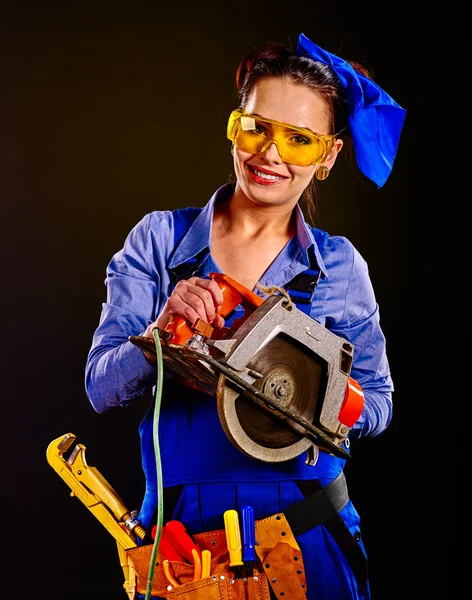 Γυναίκα οικοδόμος με εργαλεία κατασκευής — Φωτογραφία Αρχείου