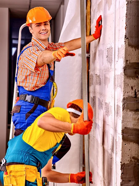 Hombres en uniforme de constructor . —  Fotos de Stock