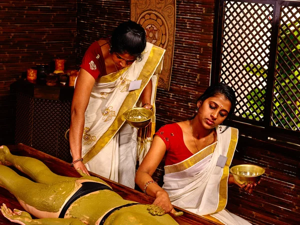 Woman having Ayurvedic body  spa massage. — Stock Photo, Image