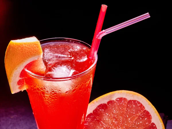 Rode drankje met grapefruit — Stockfoto