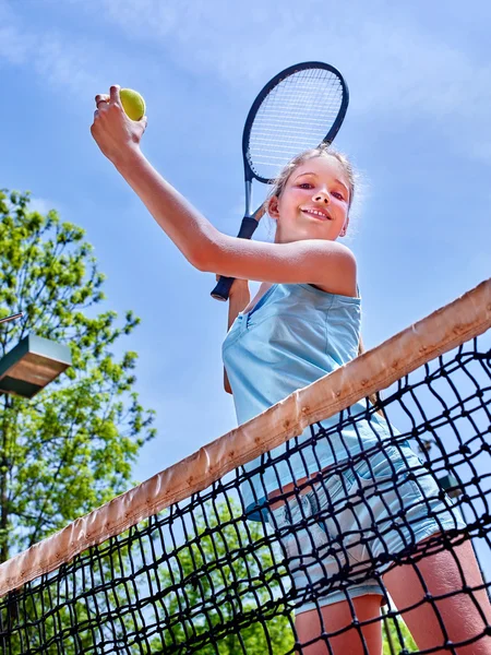 Chica deportiva con raqueta y pelota —  Fotos de Stock