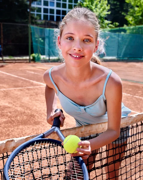 Chica deportiva con raqueta y pelota —  Fotos de Stock