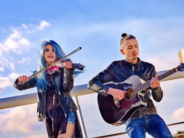 Müzik sokak sanatçıları