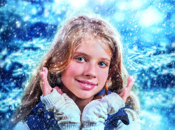 Winter woman catch snowflakes. — Stock Photo, Image