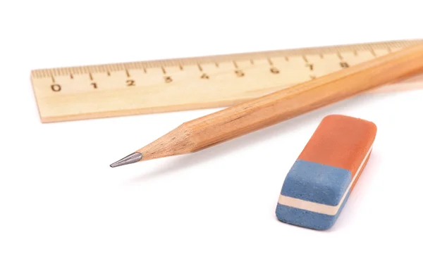 Bleistift, Lineal und Radiergummi — Stockfoto