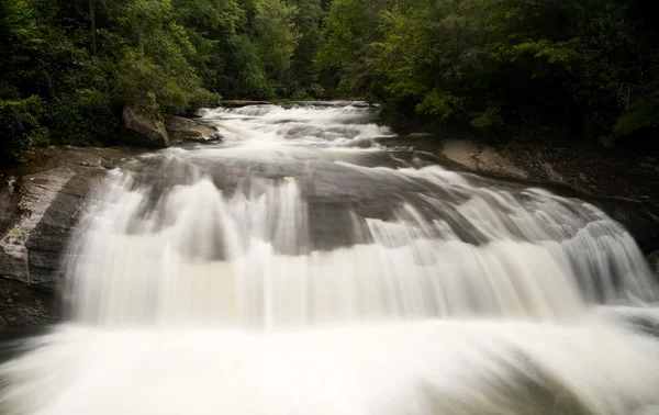 Turtleback Falls καταρράκτη σε φαράγγια κοντά ταμίες Nc — Φωτογραφία Αρχείου