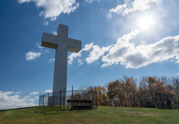 Grande Croix du Christ à Jumonville près d'Uniontown, Pennsylvanie — Photo