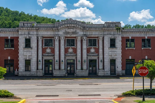 L'entrée de l'ancienne gare de Baltimore et Ohio à Grafton WV — Photo