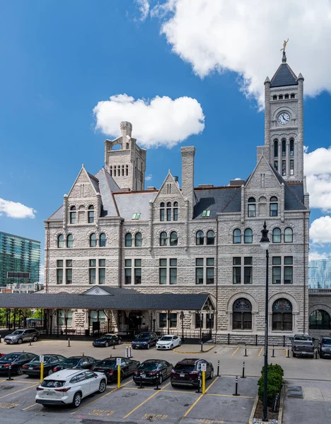 Utanför den restaurerade Union Station i Nashville, Tennessee — Stockfoto