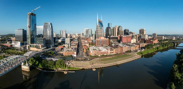 Panorama skyline av Nashville i Tennessee från antenn drönare — Stockfoto