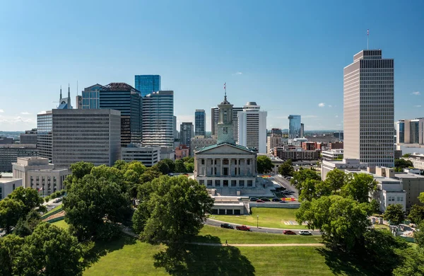 Vista aérea del edificio del Capitolio Estatal en Nashville, Tennessee — Foto de Stock
