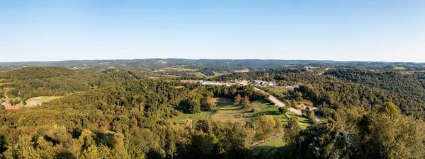 Panorama aereo nei sobborghi di Morgantown in West Virginia da Dorseys Knob — Foto Stock