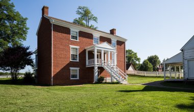 Rear view of McLean House at Appomattox  clipart