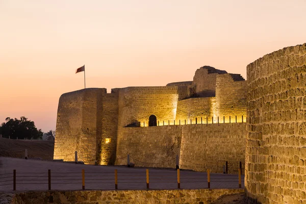 Old Bahrain Fort at Seef at sunset — Stock Photo, Image