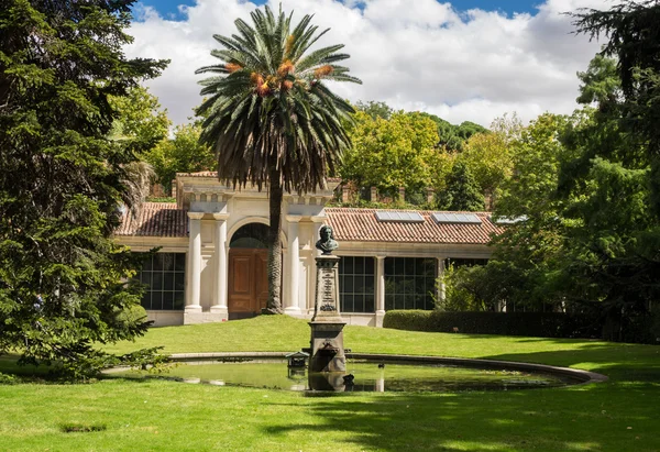 Gewächshaus in echtem botanischen Garten in Madrid — Stockfoto