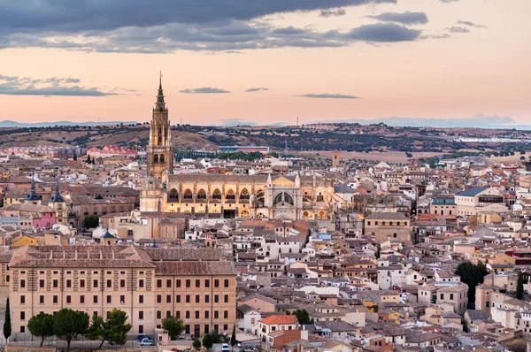 Coucher de soleil sur la ville de Tolède en Espagne — Photo