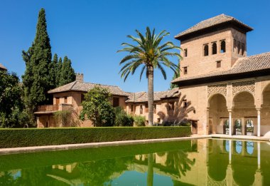 İspanya Granada'da Alhambra Partal görünümünü