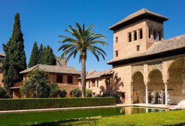 İspanya Granada'da Alhambra Partal görünümünü
