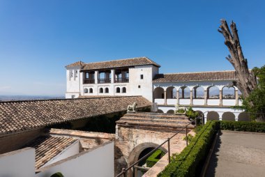 İspanya Granada'da Alhambra Generalife bahçeleri görünümünü