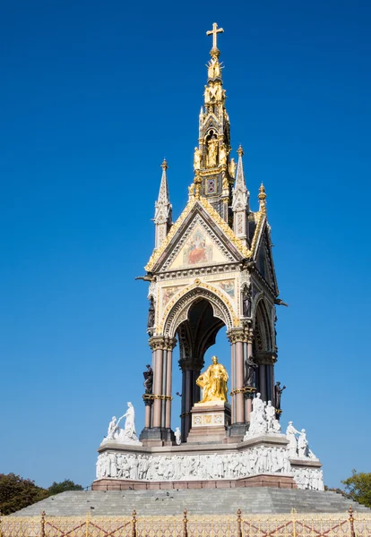 Londra 'daki Albert Anıtı — Stok fotoğraf