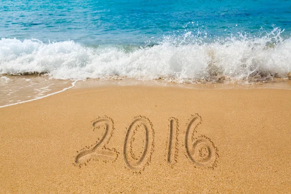 Drawing in sand by ocean of 2016 word — Stock Photo, Image