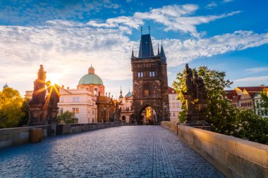 Saint Francis Assisi kilisenin muhteşem manzarası. Konumu f