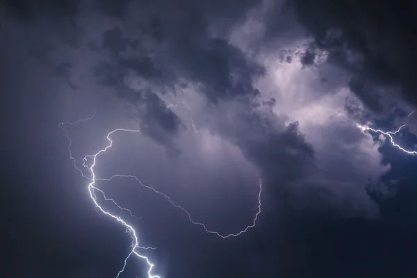 Lightning with dramatic clouds — Stock Photo, Image