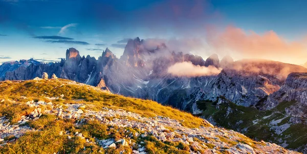 Magico paesaggio montano — Foto Stock