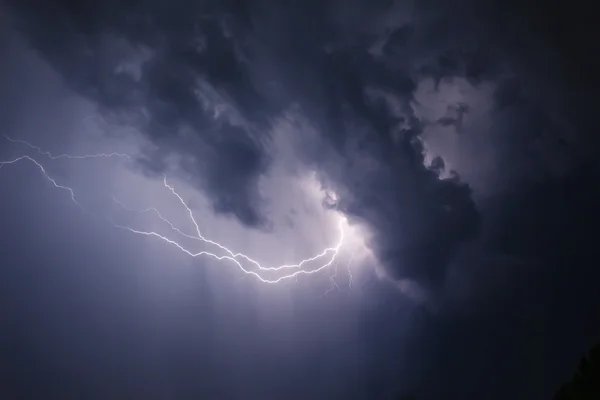 Lightning with dramatic clouds — Stock Photo, Image