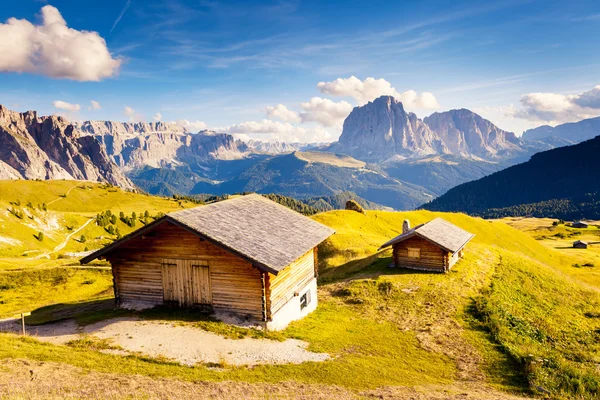 Paisagem de montanha mágica — Fotografia de Stock