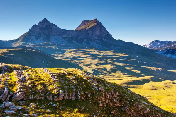 Paesaggio magico di montagna — Foto Stock