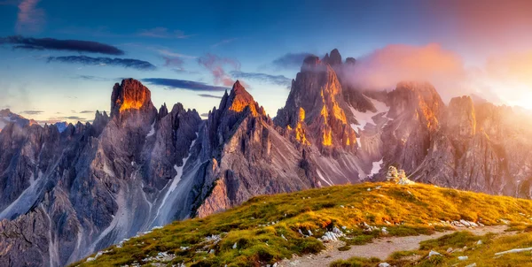 View of the top Cadini di Misurina range — Stock fotografie