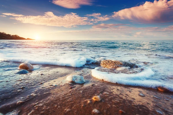 Masmavi deniz harika görünümü — Stok fotoğraf