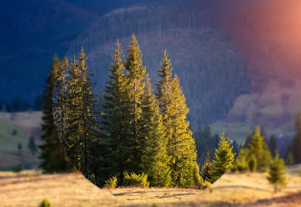 Montanhas mágicas paisagem — Fotografia de Stock