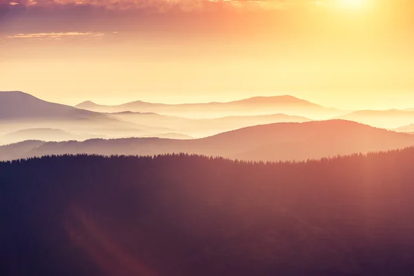 Güzel Dağlar Manzarası — Stok fotoğraf
