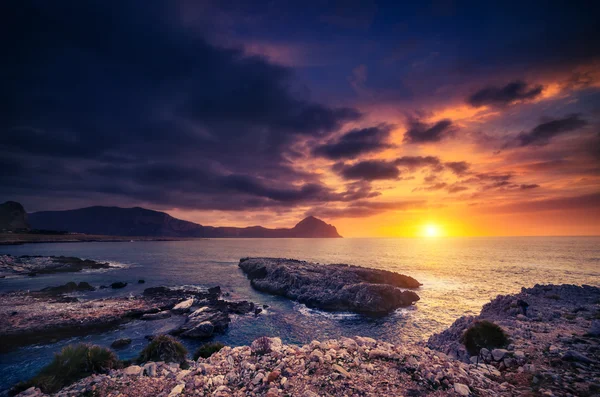 Blick auf das Naturschutzgebiet Monte Cofano. — Stockfoto