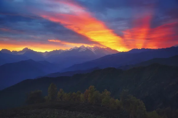 Fantastisch berglandschap — Stockfoto