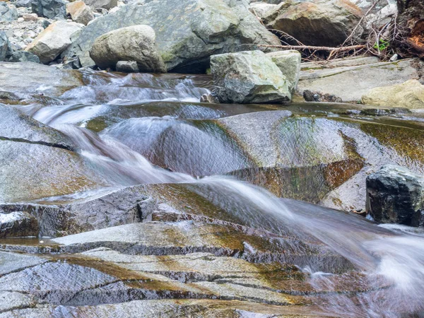 Sentier Denny Creek Est Extrêmement Populaire Pour Cause Toboggan Naturel — Photo