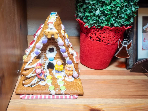 Pepparkaksdeg Används För Att Bygga Pepparkakshus Liknande Häxhuset Som Hans — Stockfoto