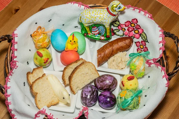 Die Segnung Der Osterkörbe Ist Eine Der Beständigsten Und Beliebtesten — Stockfoto