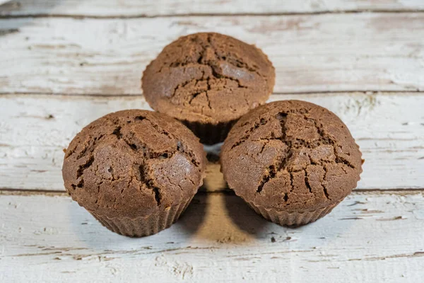 Glutenfreie Schokoladen Cupcakes Werden Mit Hilfe Von Heißem Wasser Eiern — Stockfoto