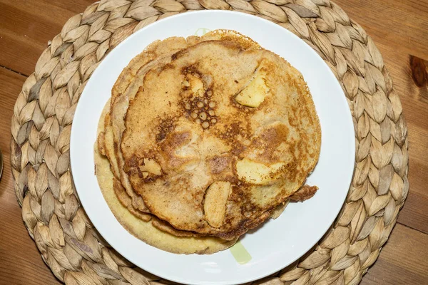 Apfelpfannkuchen Panqueques Alemanes Manzana Son Desayuno Ligero Con Huevos Lleno — Foto de Stock