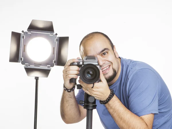 Fotógrafo profissional com equipamento fotográfico — Fotografia de Stock