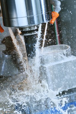 Öğütme metal işleme işlemi. Endüstriyel Cnc metal işleme tarafından Dikey değirmen