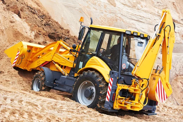 Excavator loader at earth moving works — Stock Photo, Image