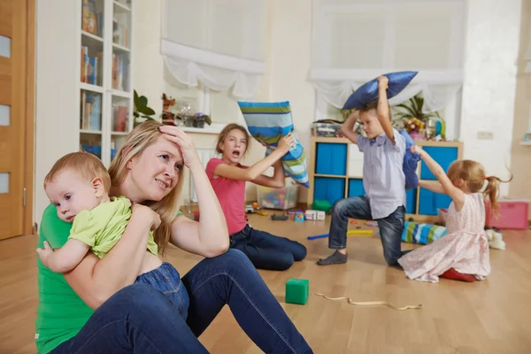 Rodičovství a rodiny frustrace — Stock fotografie